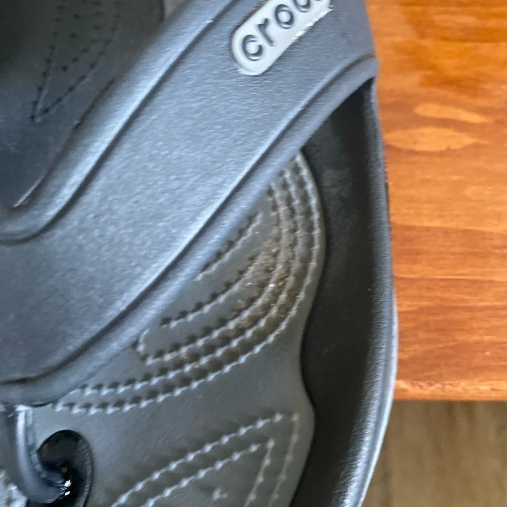 Crocs m8 w10 unisex grey two tone sandals